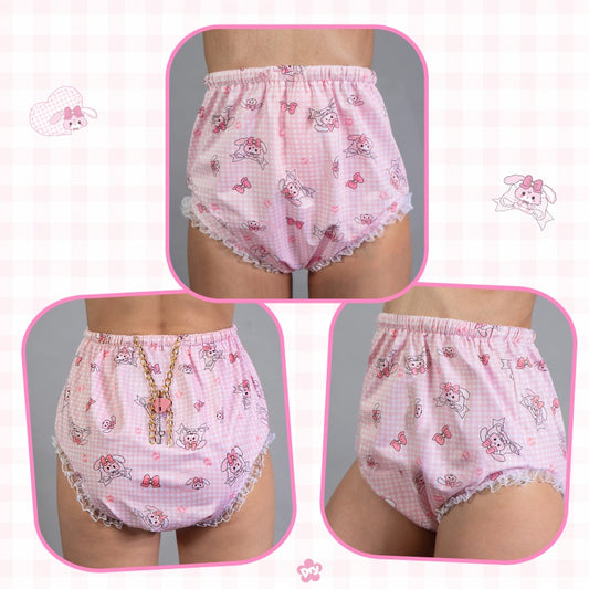LittleForBig大人用シルキーおむつカバー プルオン布おむつパンツ【うさぎとリボン柄】TPU製 格子縞 ロック可能なハート型錠 金属チェーン付き レース飾り裾 防水・漏れ防止 洗濯可 ピンク DC209P
