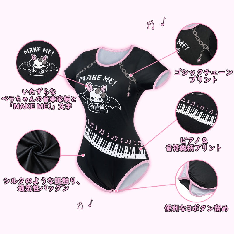 LittleForBig大人用シルキーロンパース パジャマ 【いたずらなベラちゃんの音楽家】ゴシック風 ハロウィン ボディスーツ ボタン留め クルーネック 襟ぐり・袖口・脚口パイピング仕様 黒 DP0045H